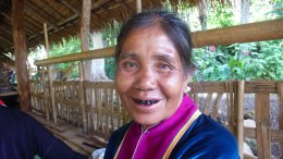 Une Femme Mong